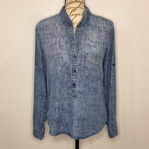 Cloth & Stone chambray denim popover top high low roll tab sleeve weathered S